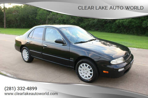 1993 Nissan Altima for sale at Clear Lake Auto World in League City TX