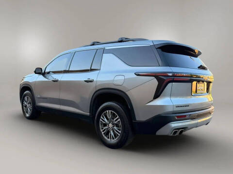 2024 Chevrolet Traverse LT