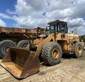 2000 Hyundai HL760 for sale at Vehicle Network - Mid-Atlantic Power and Equipment in Dunn NC