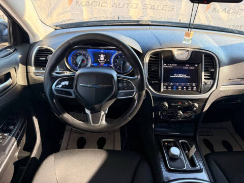 2019 Chrysler 300