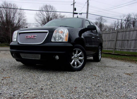 2009 GMC Yukon for sale at JEFF MILLENNIUM USED CARS in Canton OH