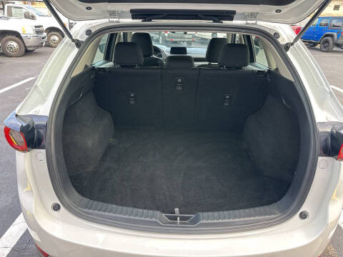 2018 Mazda CX-5 Sport