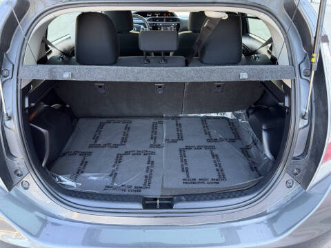 2015 Toyota Prius c Two