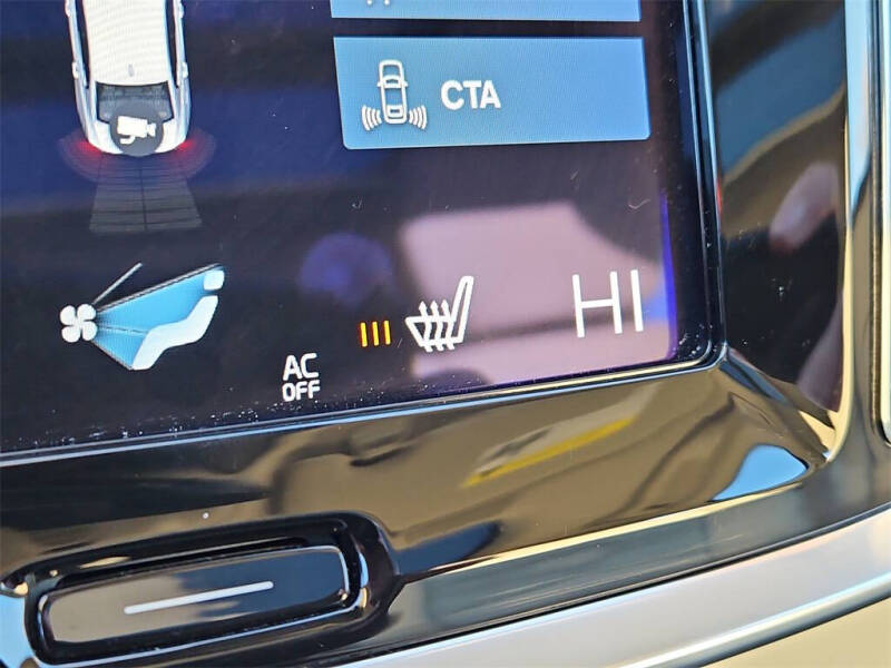 2022 Volvo S60 B5 Momentum