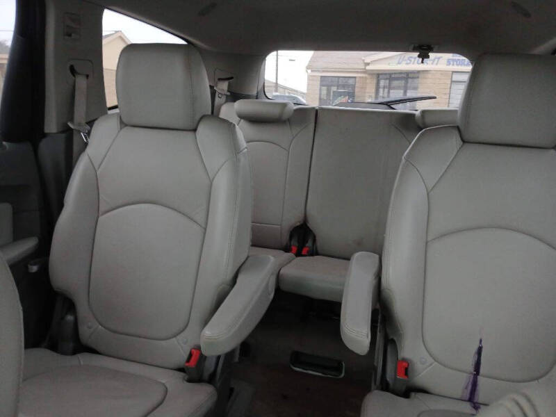 2011 Chevrolet Traverse LT