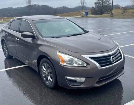 2015 Nissan Altima for sale at GT Auto Group in Goodlettsville TN