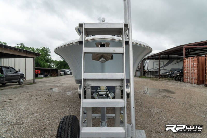 2021 Crevalle 33