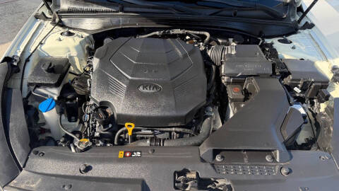 2017 Kia Cadenza Limited