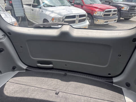 2011 Kia Sorento LX