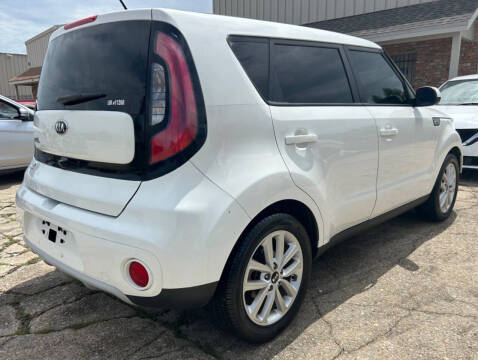 2019 Kia Soul +