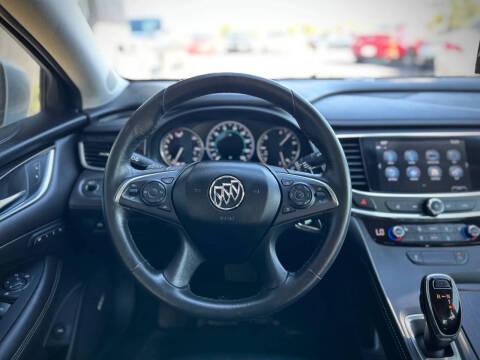 2017 Buick LaCrosse Essence