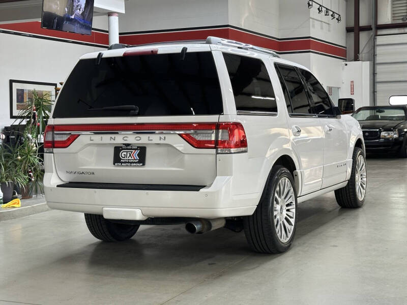 2017 Lincoln Navigator Select