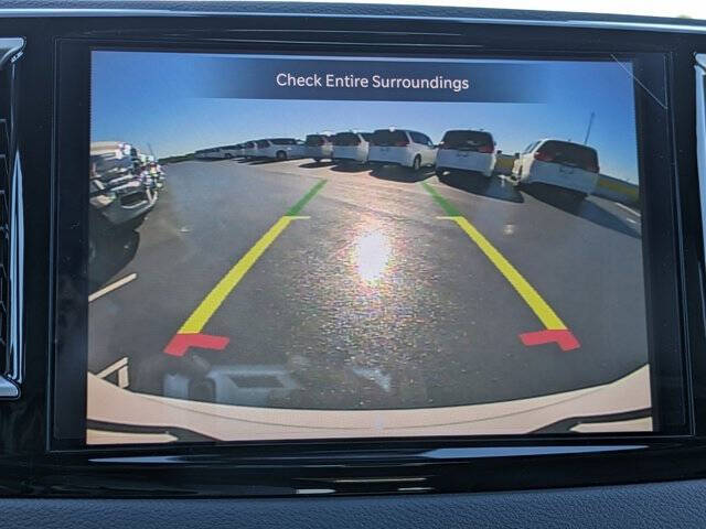 2026 Chrysler Voyager LX