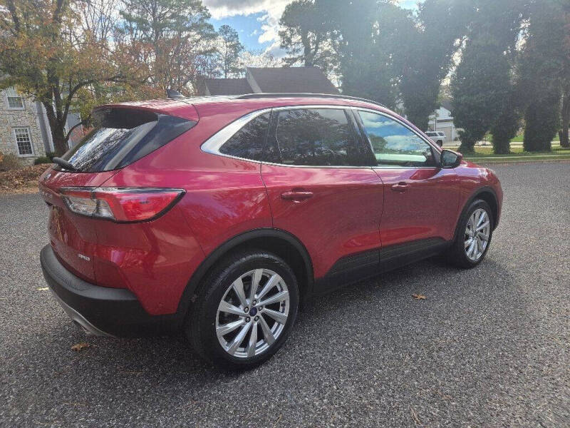 2022 Ford Escape Titanium