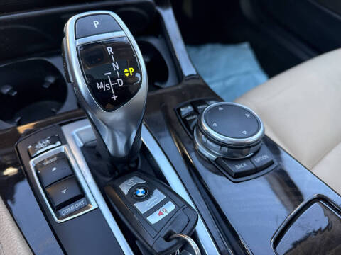 2016 BMW 5 Series 528i