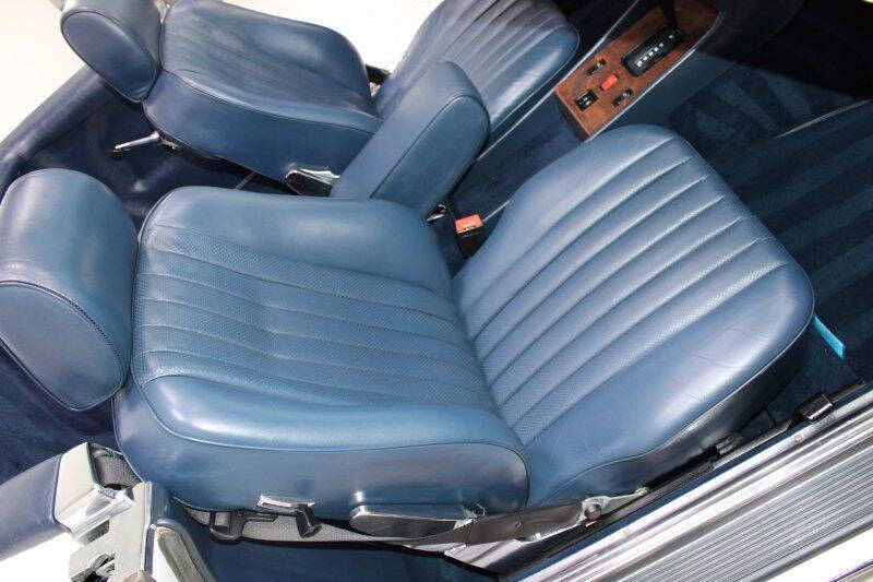 1986 Mercedes-Benz 560-Class 560 SL