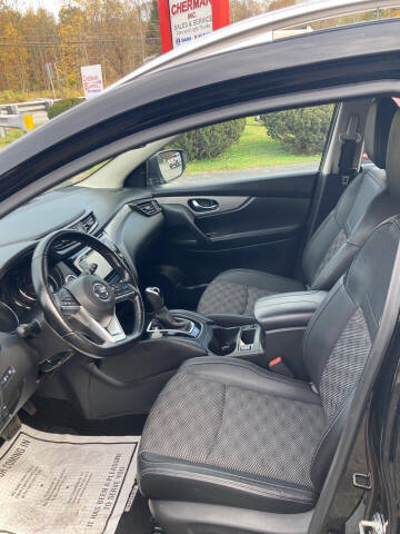 2020 Nissan Rogue Sport SV