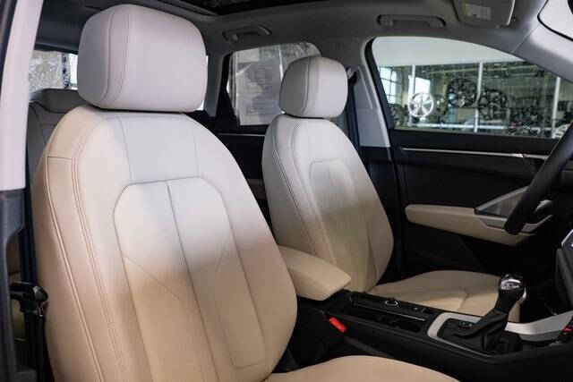 2019 Audi Q3 quattro S line Prem Plus 45 TFSI