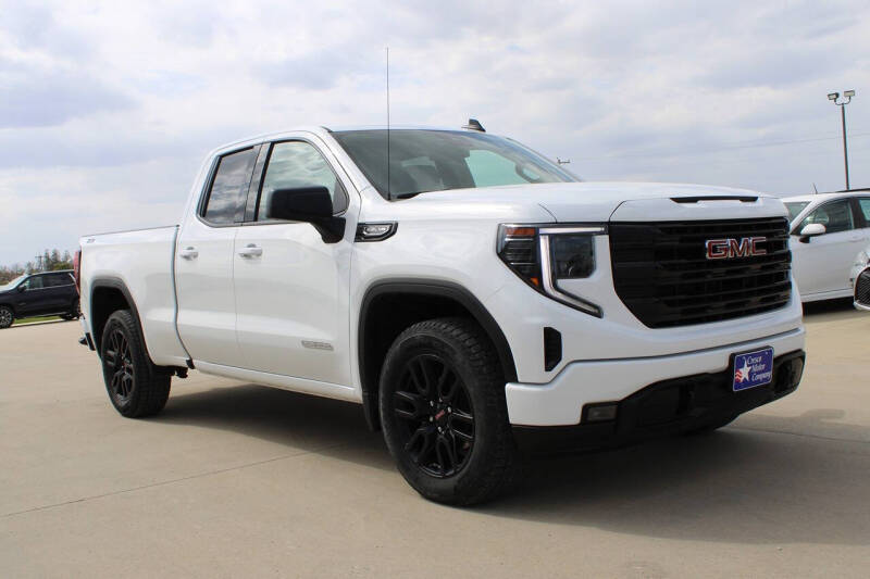 2024 GMC Sierra 1500 Elevation