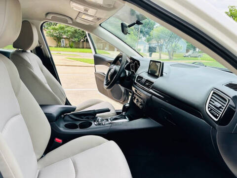 2015 Mazda MAZDA3 i Sport