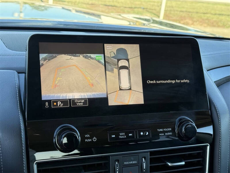 2022 Infiniti QX80 Luxe