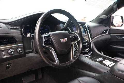 2017 Cadillac Escalade ESV Platinum