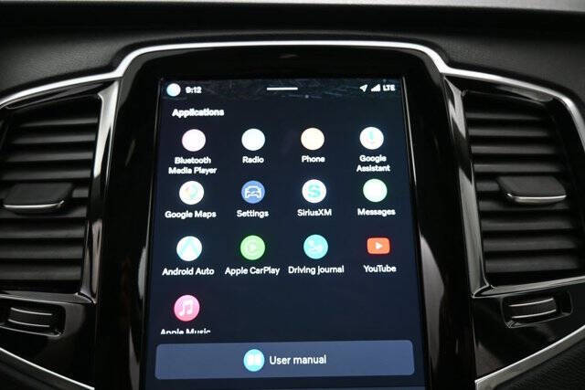 2025 Volvo XC90 B5 Plus Bright Theme