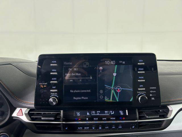 2022 Toyota Sienna XSE 7-Passenger