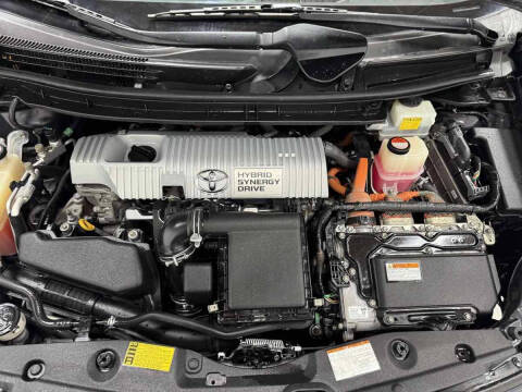 2015 Toyota Prius Three