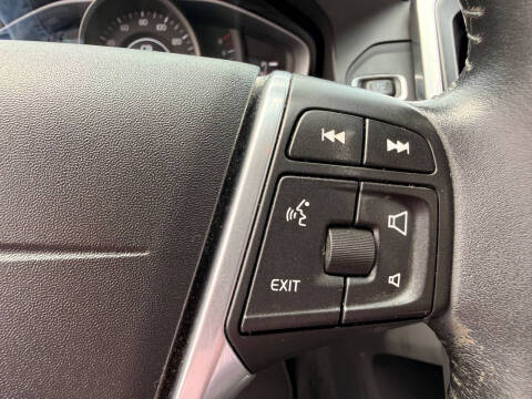 2016 Volvo XC60 T5 Drive-E