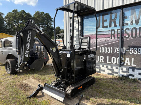2024 AGT MINI EXCAVATOR QS12R