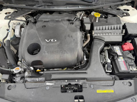 2023 Nissan Maxima 3.5 SR