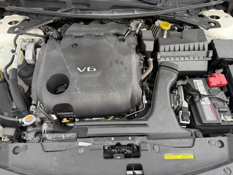 2023 Nissan Maxima 3.5 SR