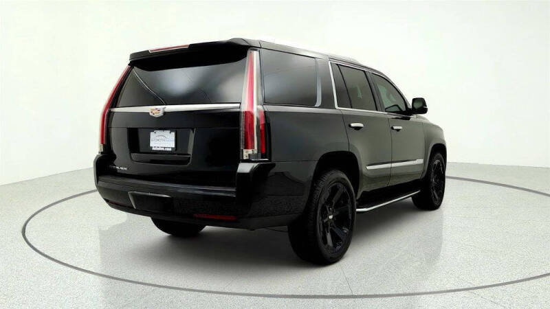 2020 Cadillac Escalade Standard