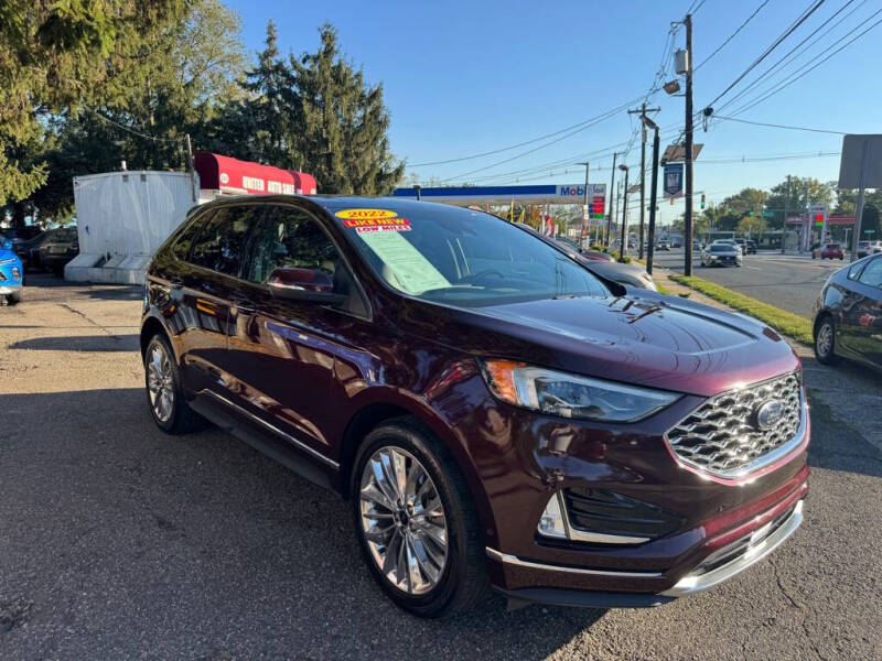 2022 Ford Edge Titanium