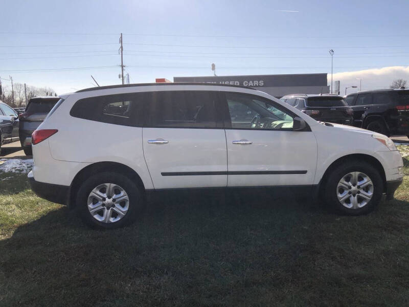 2011 Chevrolet Traverse LS