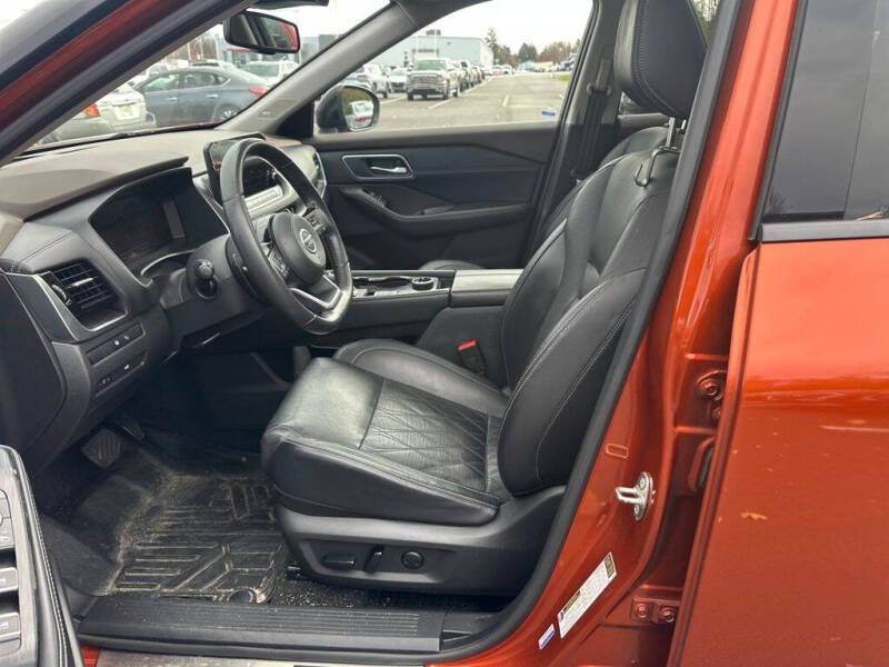 2021 Nissan Rogue Platinum