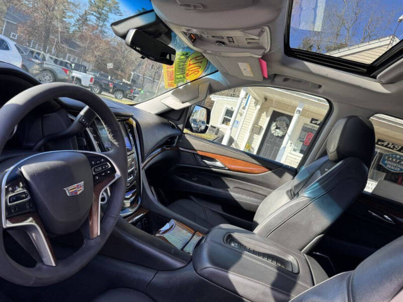 2019 Cadillac Escalade Luxury