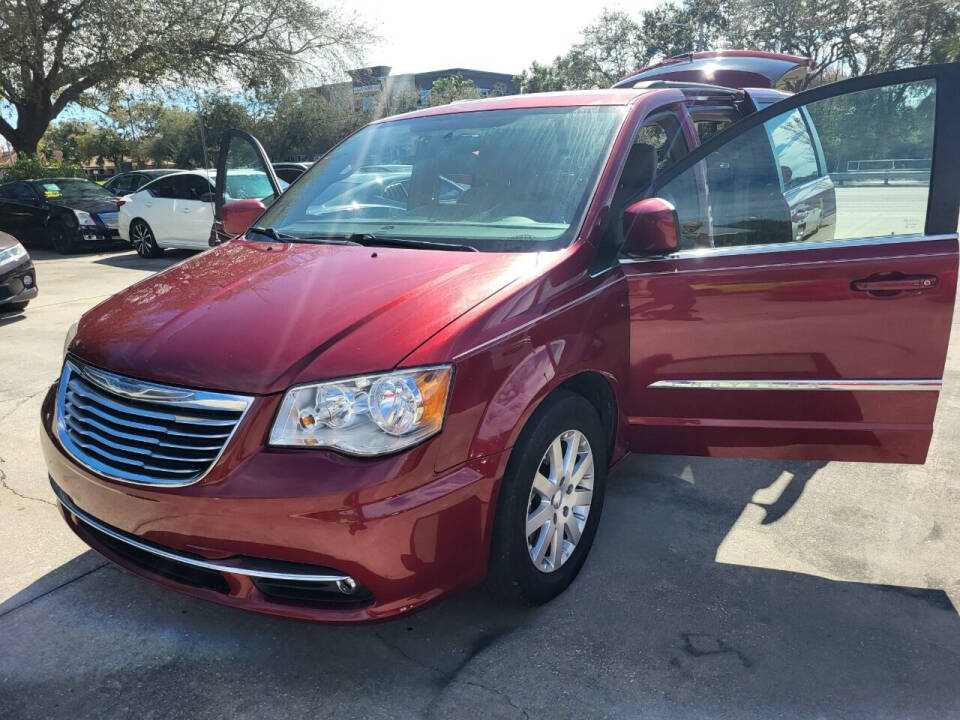 2016 Chrysler Town and Country for sale at FAMILY AUTO BROKERS in Longwood, FL