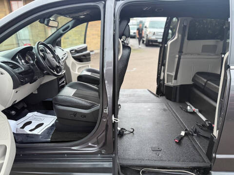 2019 Dodge Grand Caravan SXT 35th Anniversary Edition