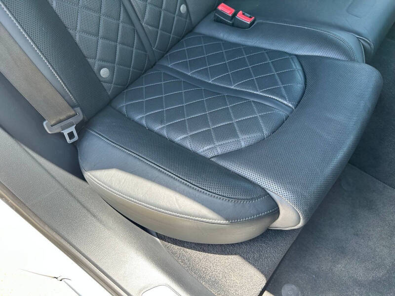 2012 Audi A8 quattro