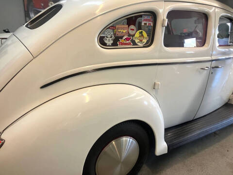 1940 Ford Deluxe