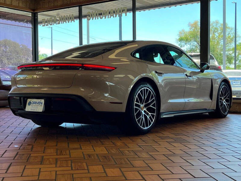 2023 Porsche Taycan