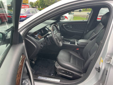 2015 Ford Taurus Limited