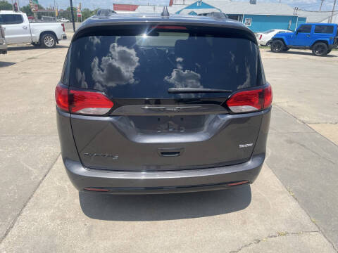 2018 Chrysler Pacifica Touring L Plus