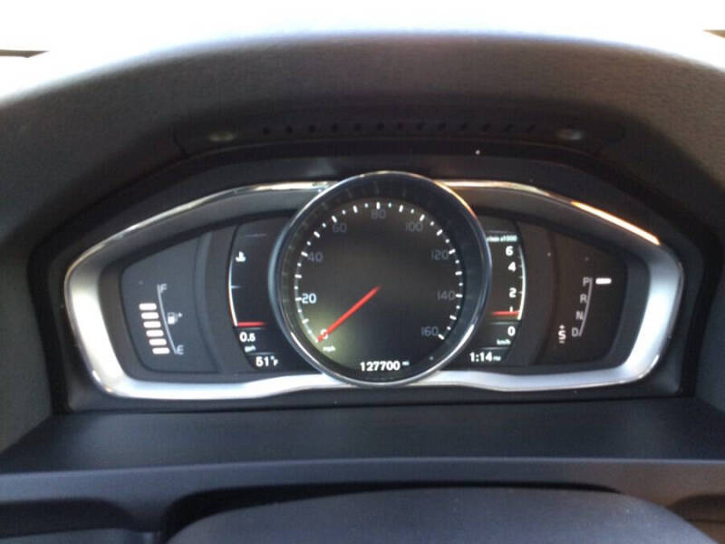 2015 Volvo V60 Cross Country T5