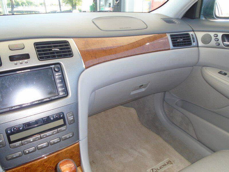 2005 Lexus ES 330