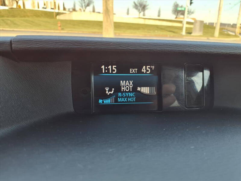 2014 Toyota Sienna LE 8-Passenger