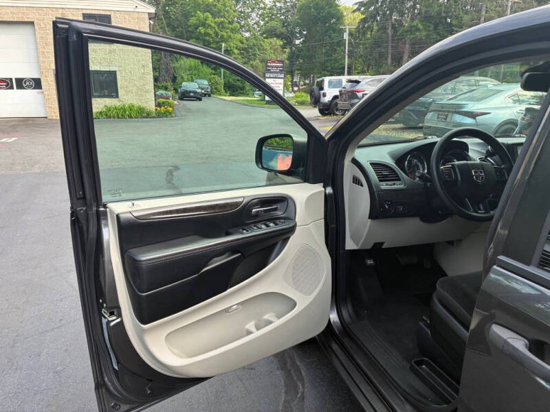 2019 Dodge Grand Caravan SE