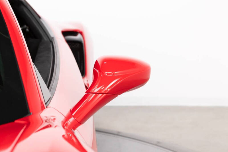 2020 Ferrari 488 Pista